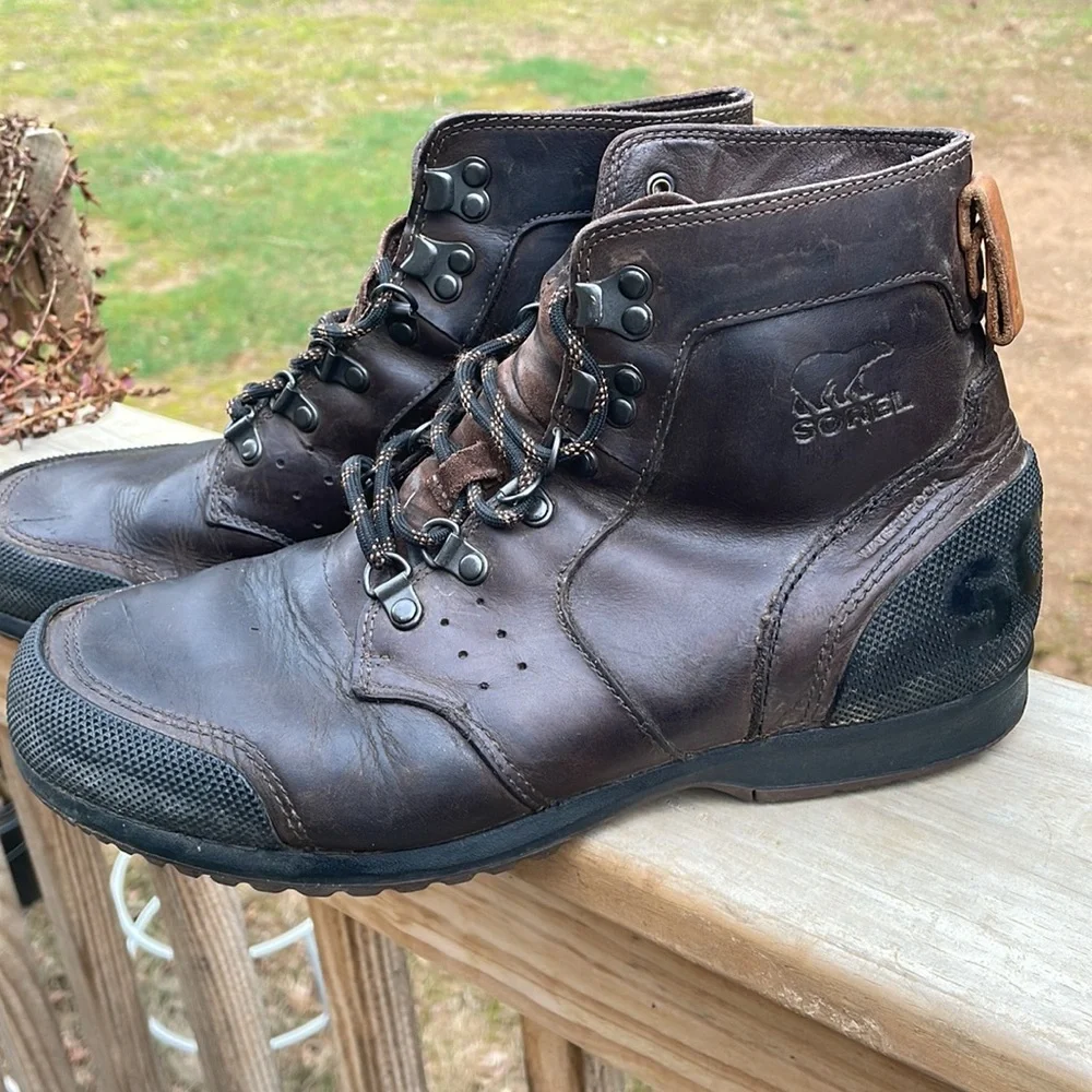 Sorel Men's Ankeny Mid Hiker Leather Boots in Tobacco/Black Size 9